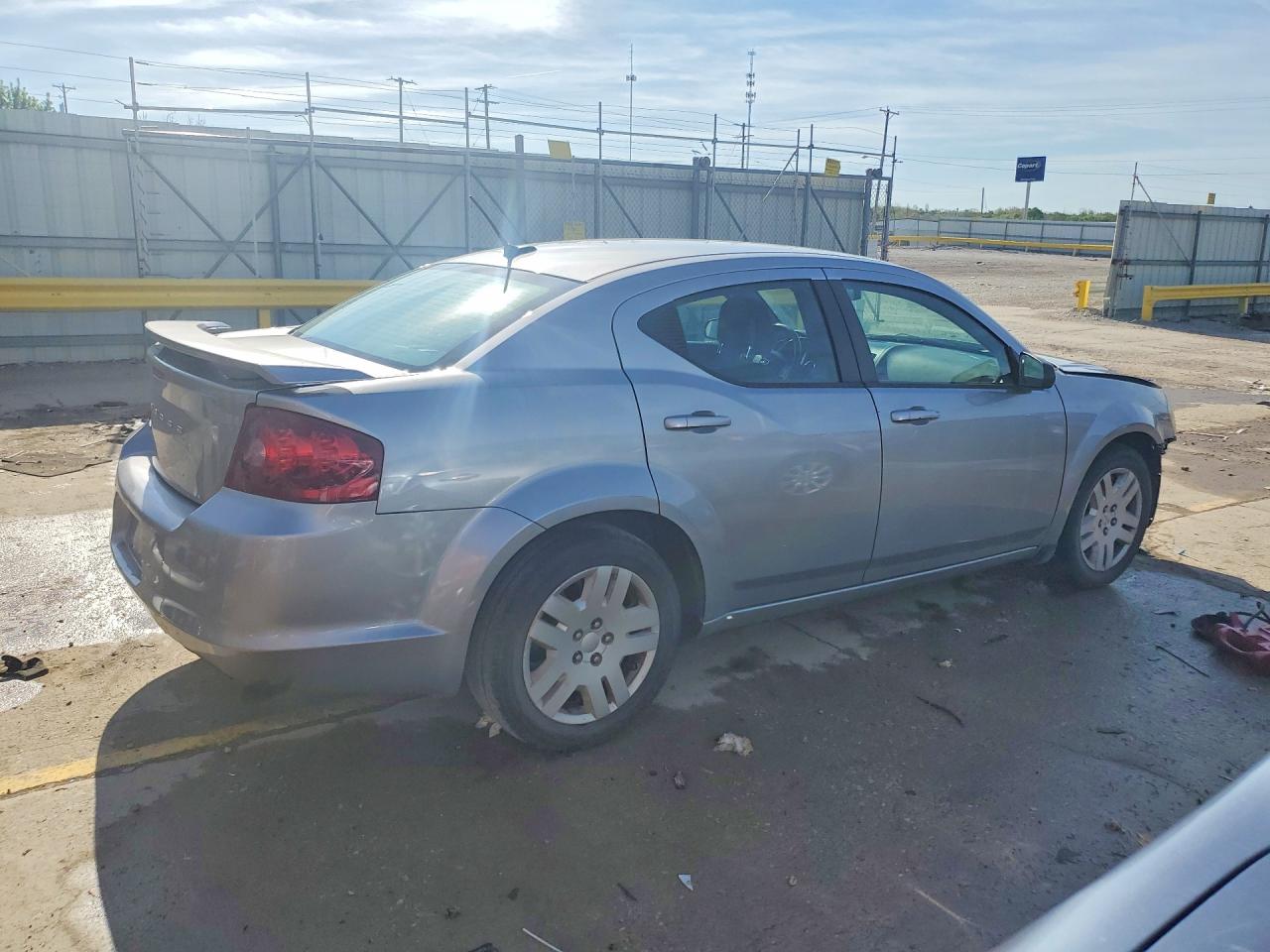 DODGE AVENGER 2014 — 4