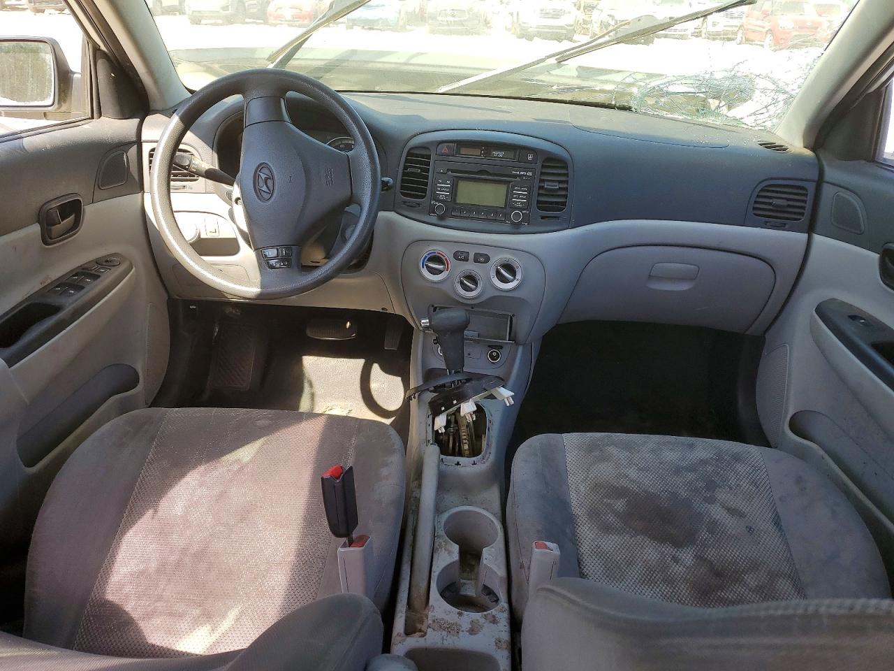 HYUNDAI ACCENT 2009 — 9