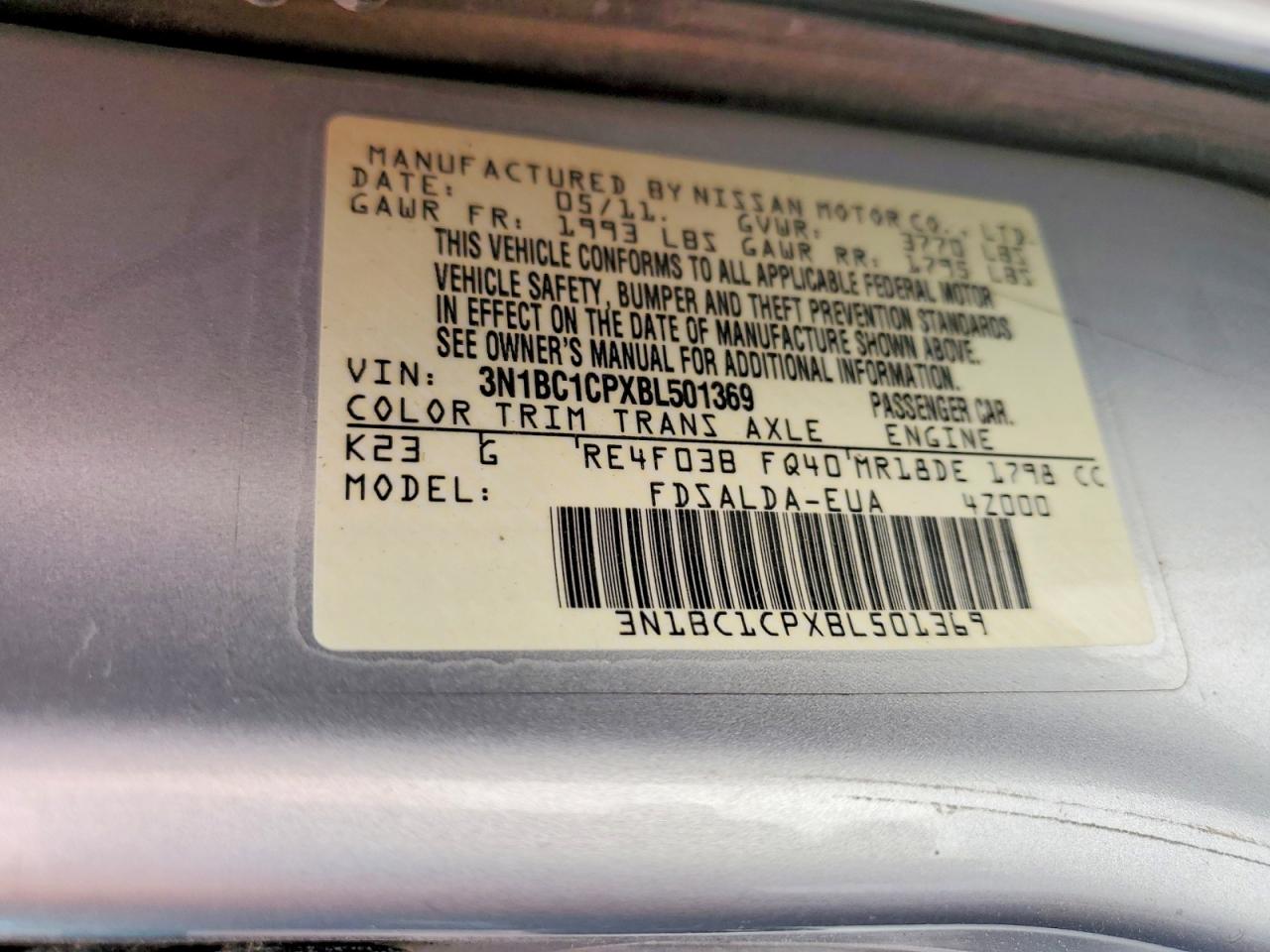 NISSAN VERSA 2011 — 15