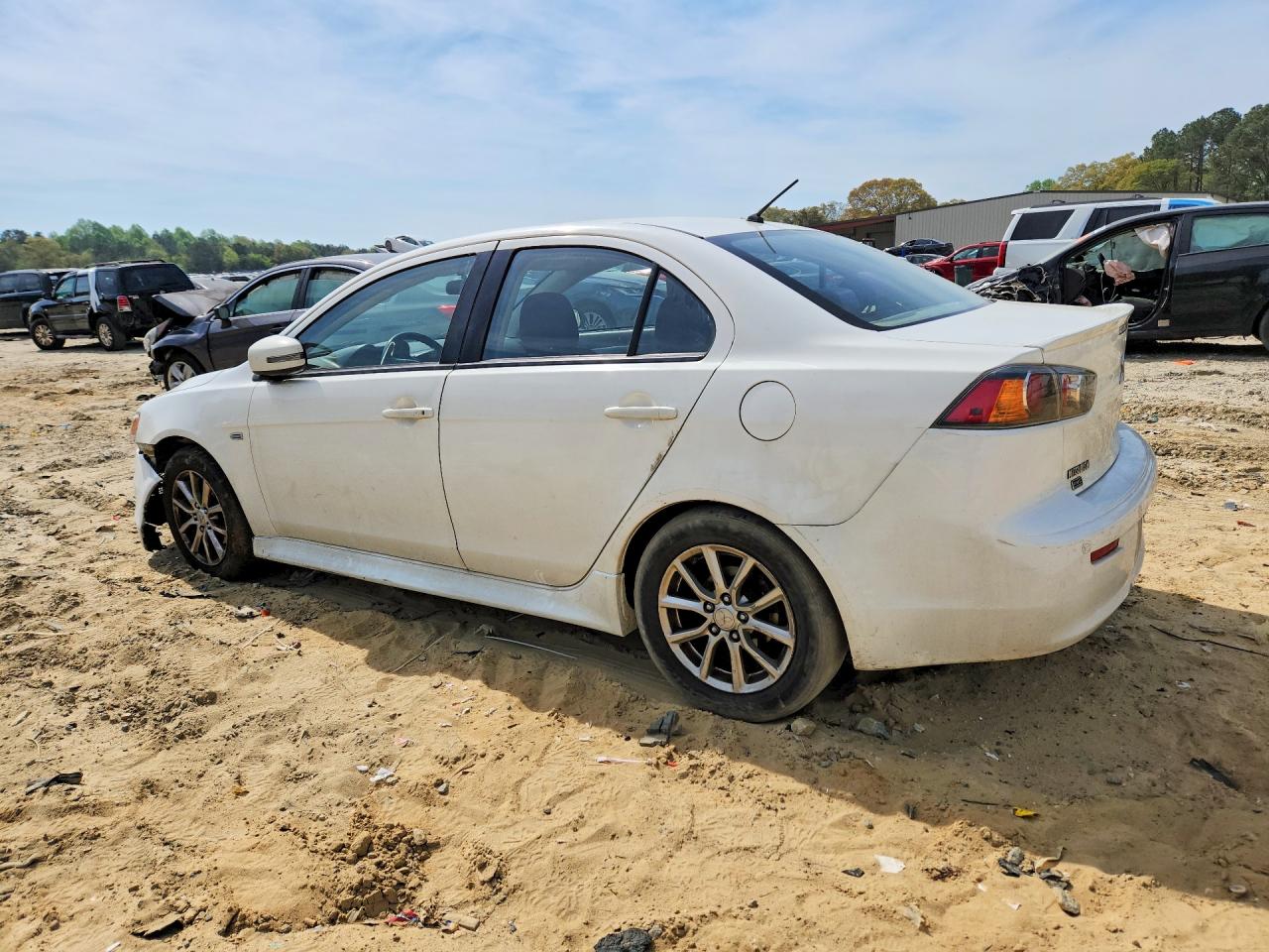 MITSUBISHI LANCER 2015 — 3