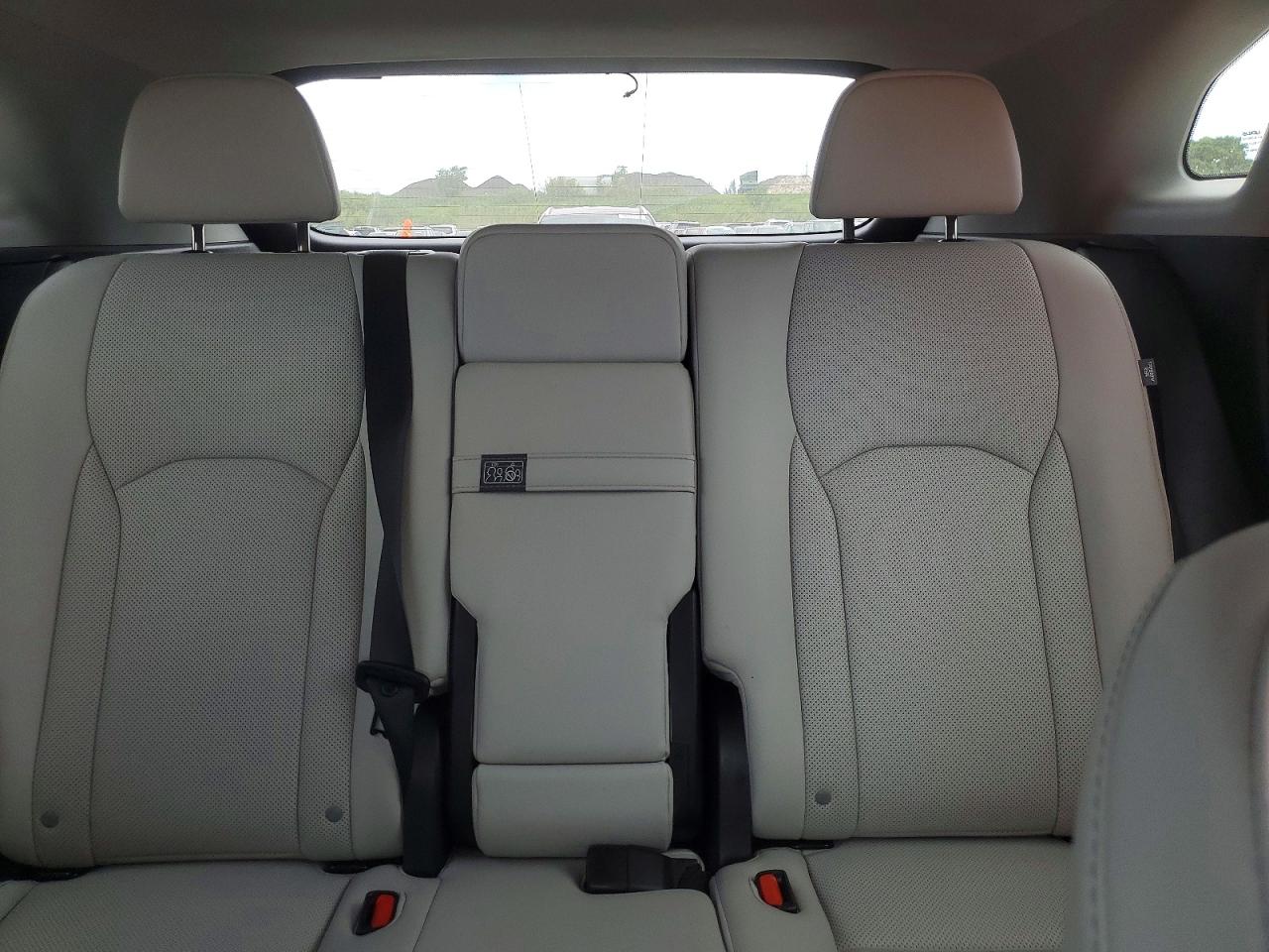 LEXUS RX 2022 — 11
