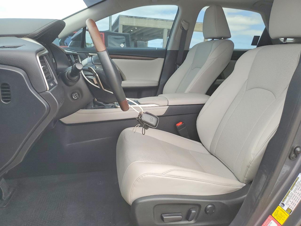 LEXUS RX 2022 — 8