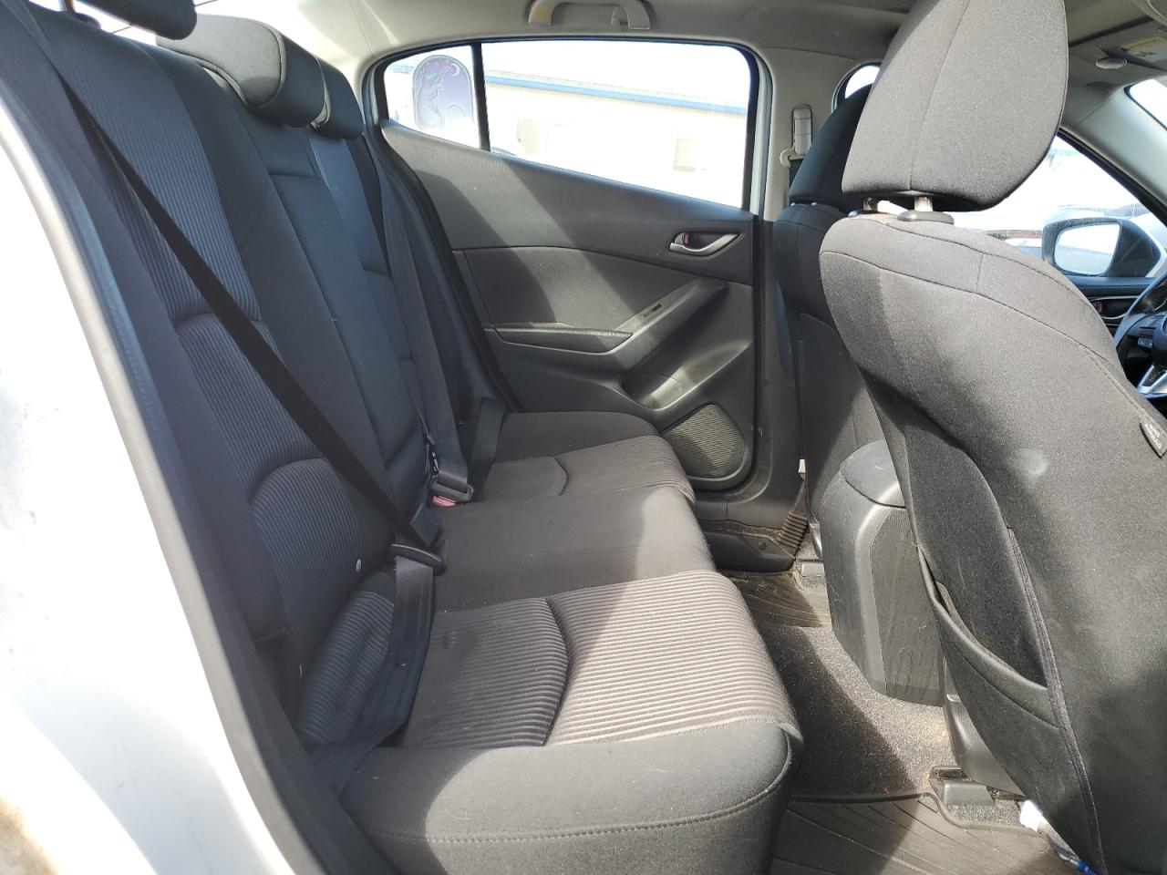 MAZDA 3 2016 — 11