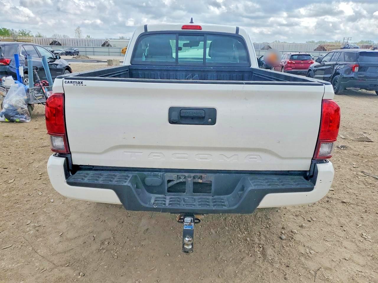 TOYOTA TACOMA 2018 — 7