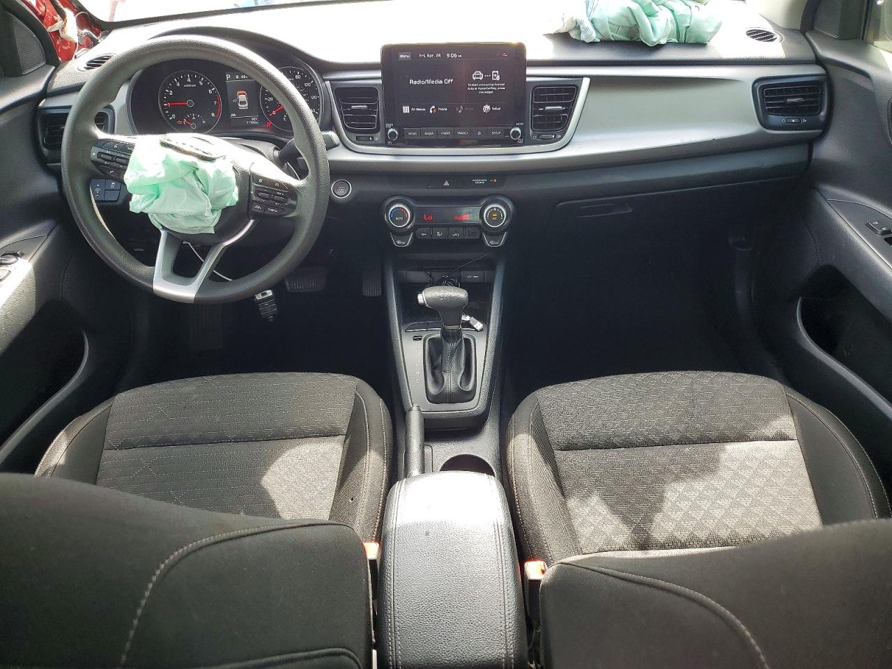 KIA RIO 2021 — 9
