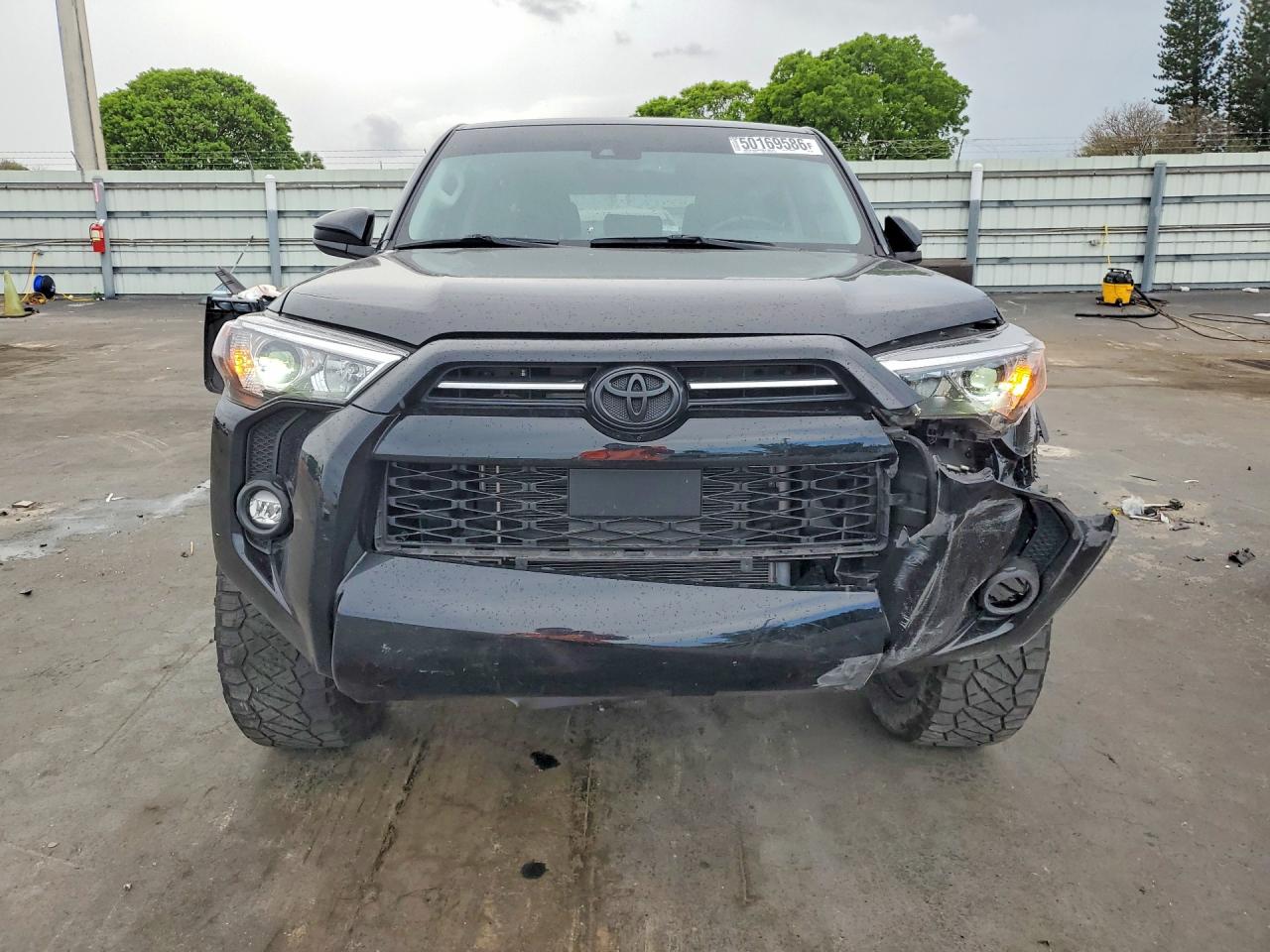 TOYOTA 4RUNNER 2024 — 6