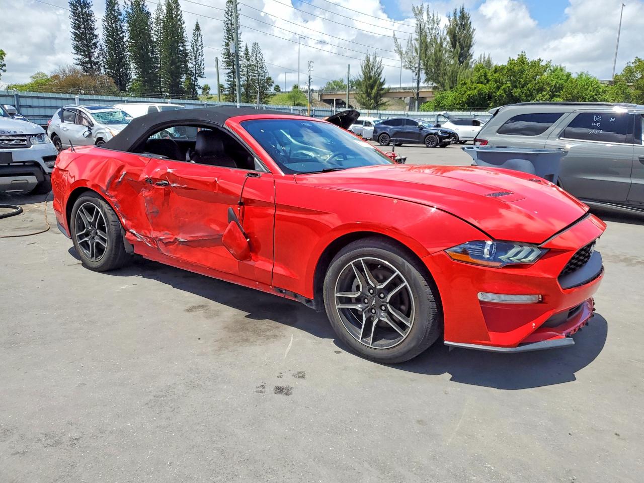 FORD MUSTANG 2022 — 5
