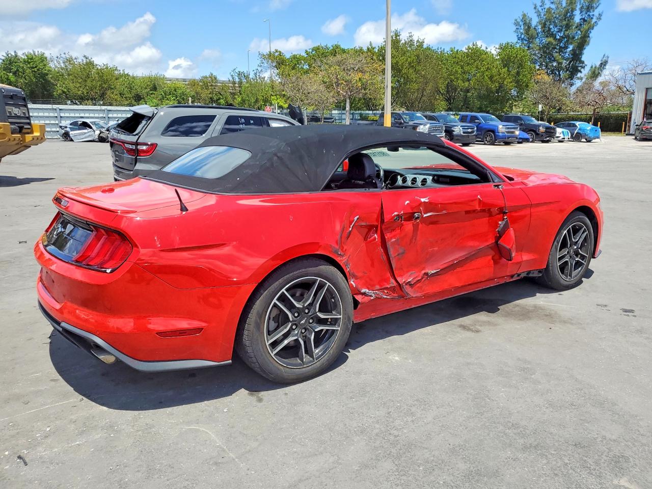 FORD MUSTANG 2022 — 4