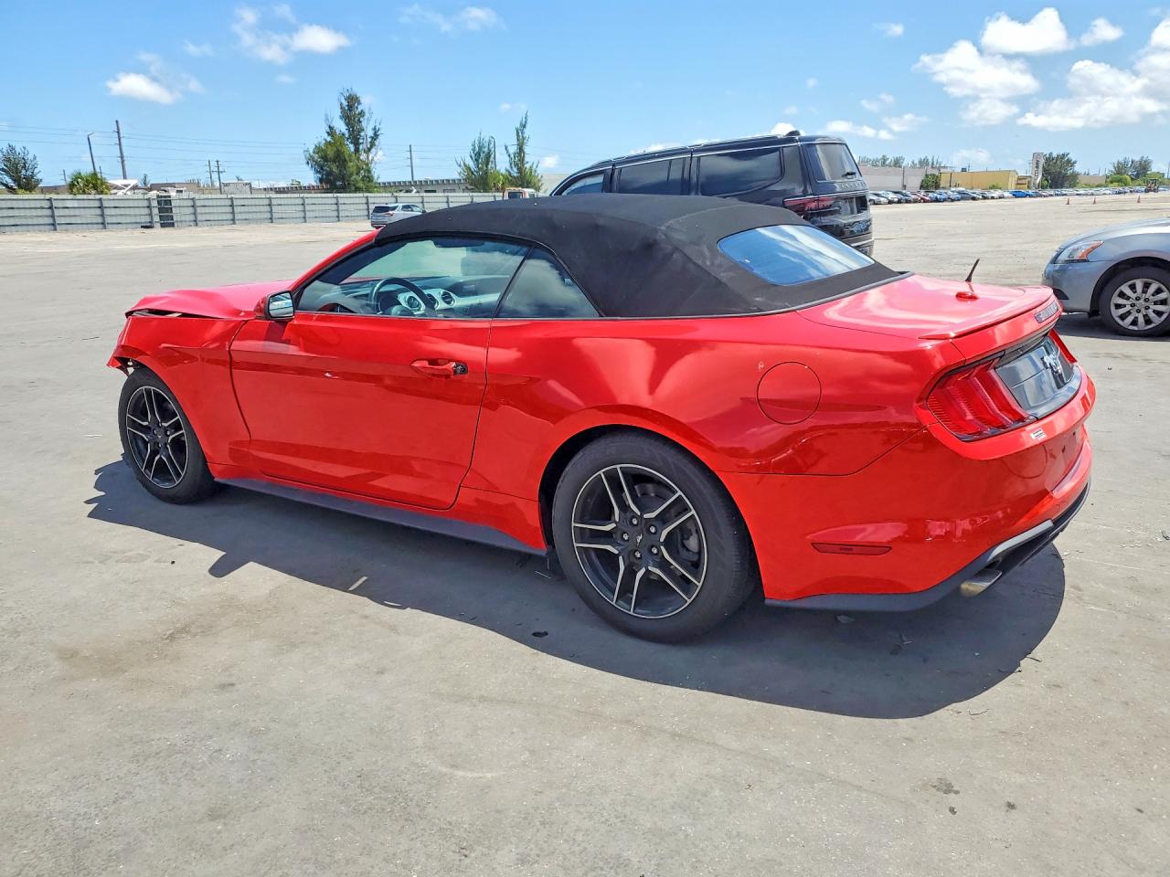 FORD MUSTANG 2022 — 3