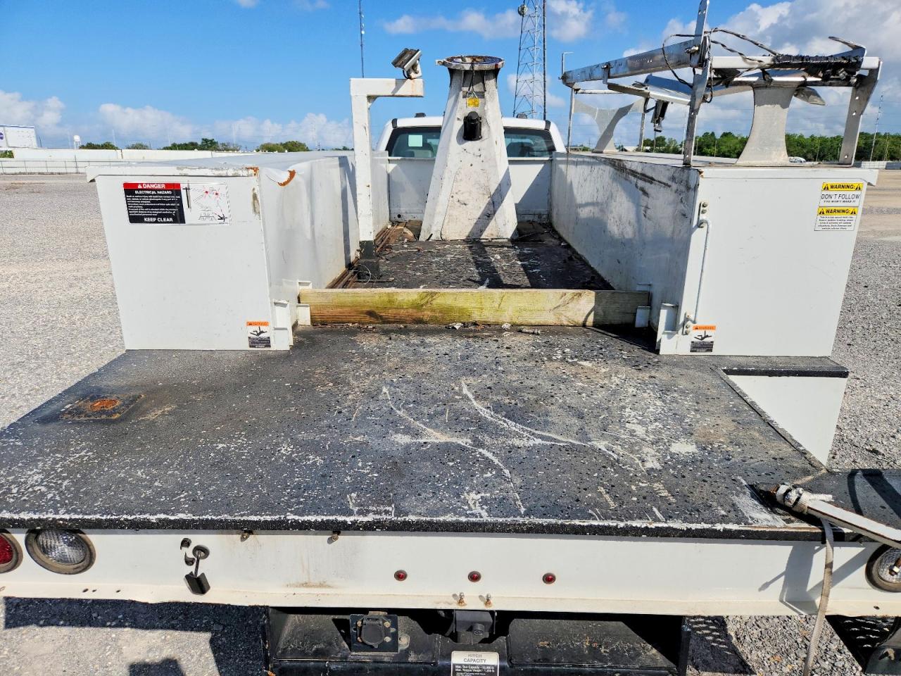 FORD F550 2022 — 11