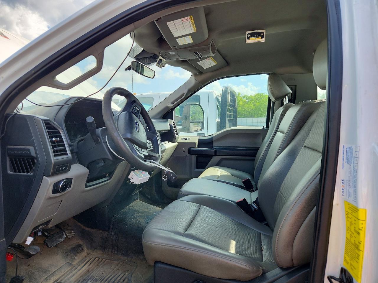 FORD F550 2022 — 8