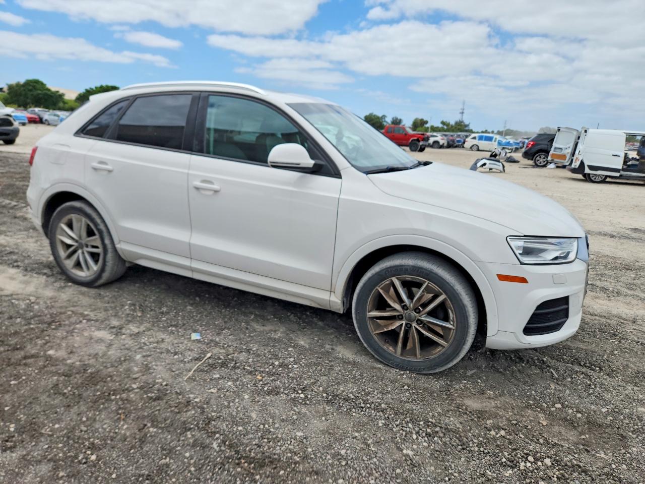 2017 AUDI Q3 PREMIUM