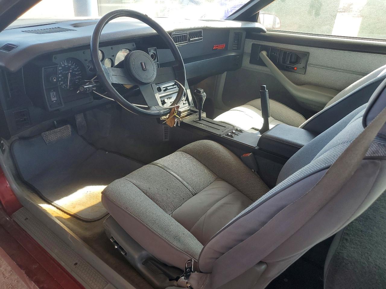 CHEVROLET CAMARO 1988 — 9