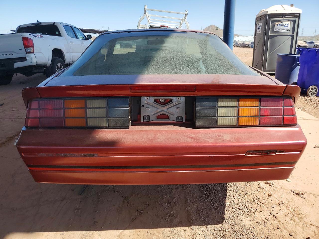 CHEVROLET CAMARO 1988 — 7