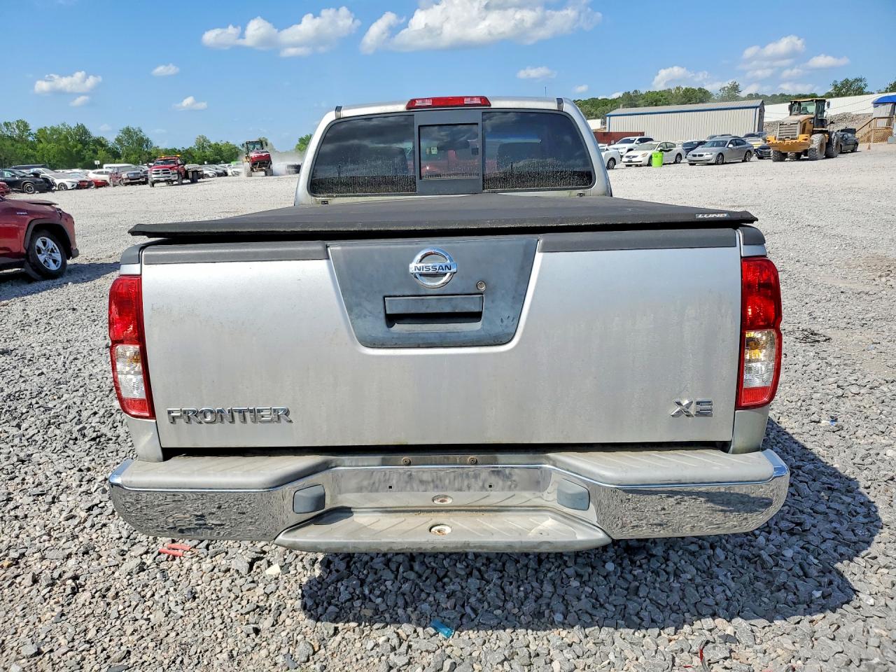 NISSAN FRONTIER 2006 — 7
