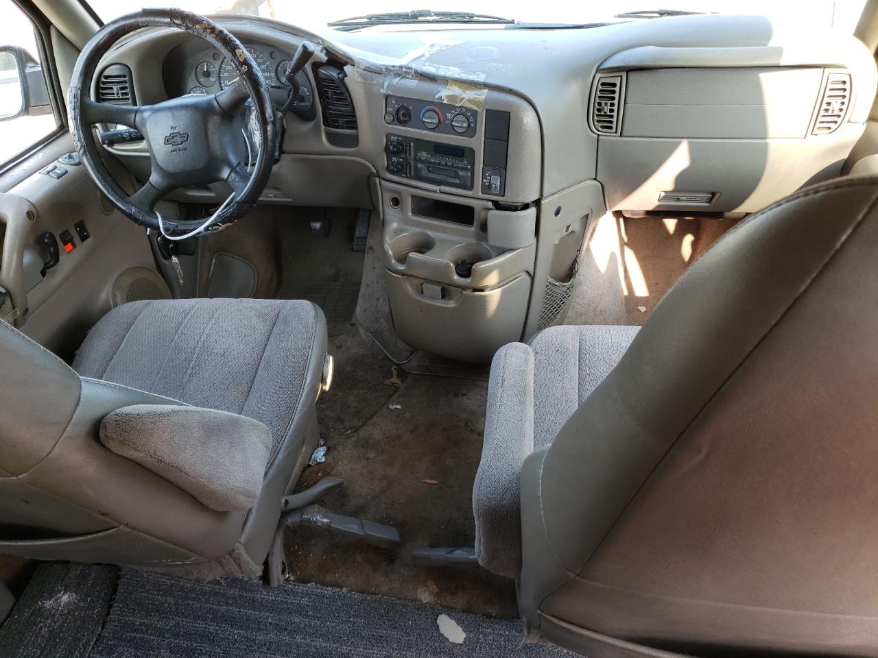 CHEVROLET ASTRO 1998 — 9