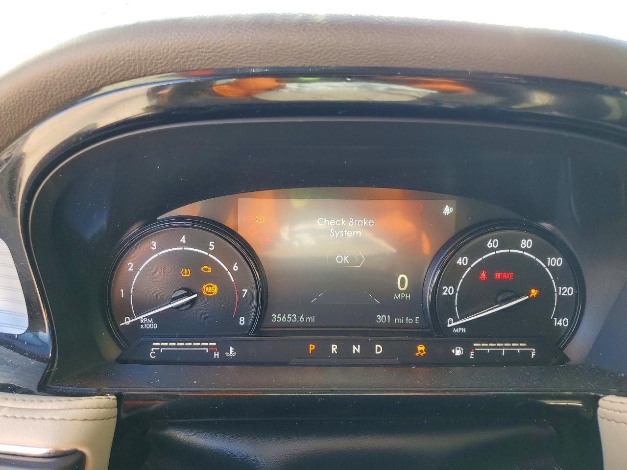 LINCOLN CORSAIR 2022 — 10