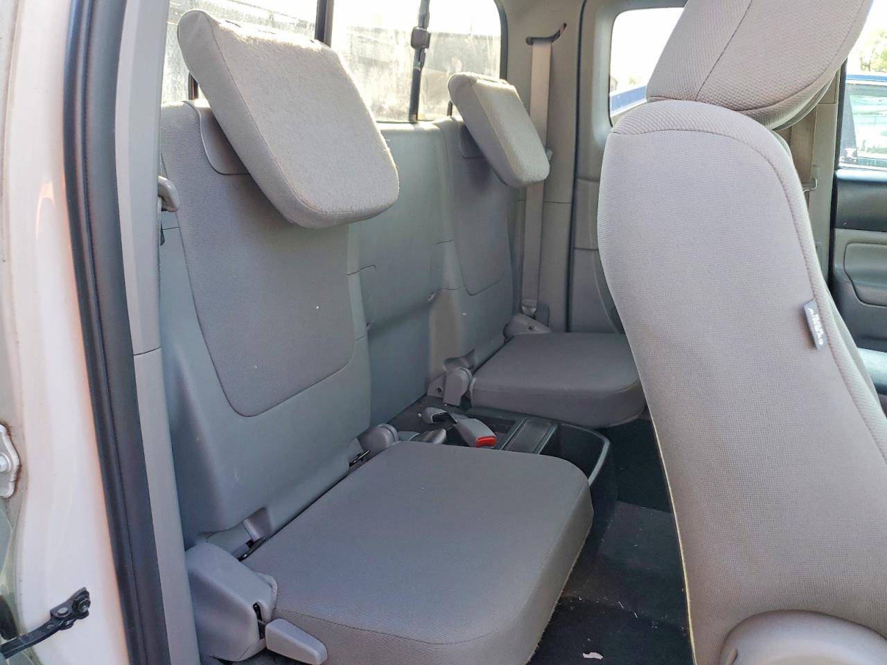 TOYOTA TACOMA 2014 — 11