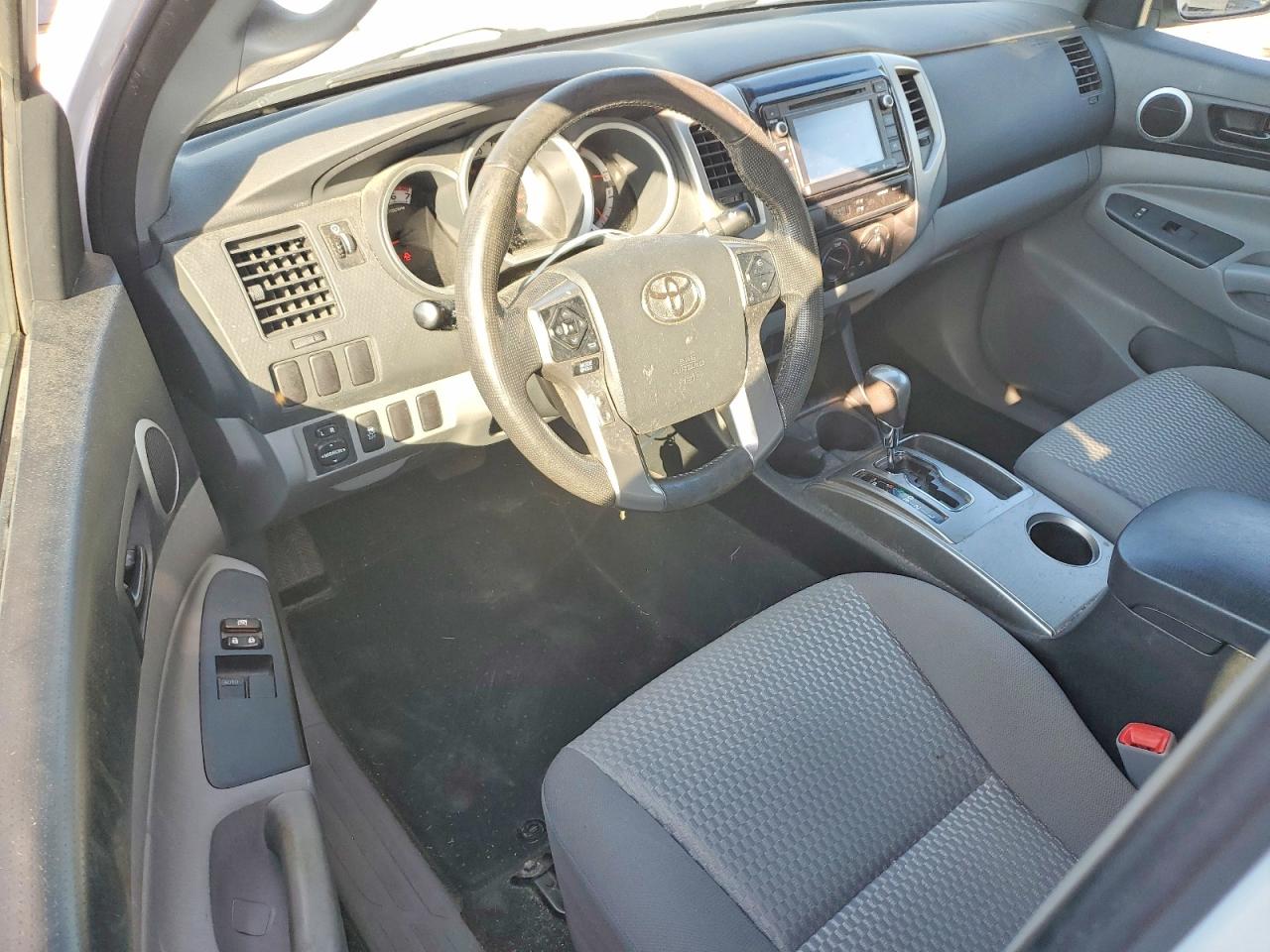 TOYOTA TACOMA 2014 — 9