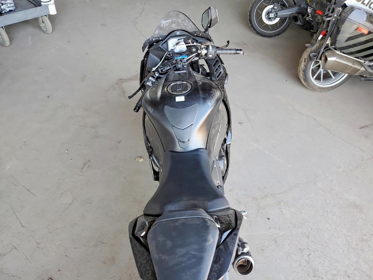 KAWASAKI ZX1002 2025 — 7