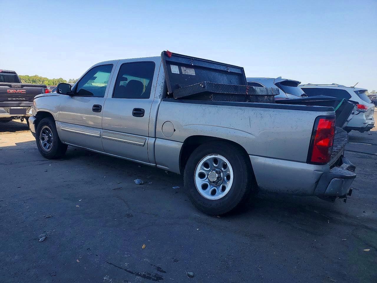 CHEVROLET SILVERADO 2006 — 3