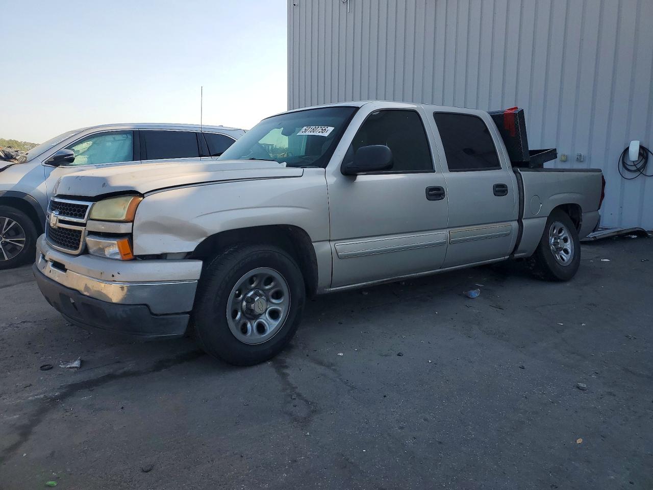 CHEVROLET SILVERADO 2006 — 2