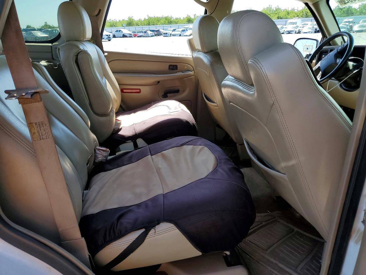 CHEVROLET TAHOE 2005 — 12
