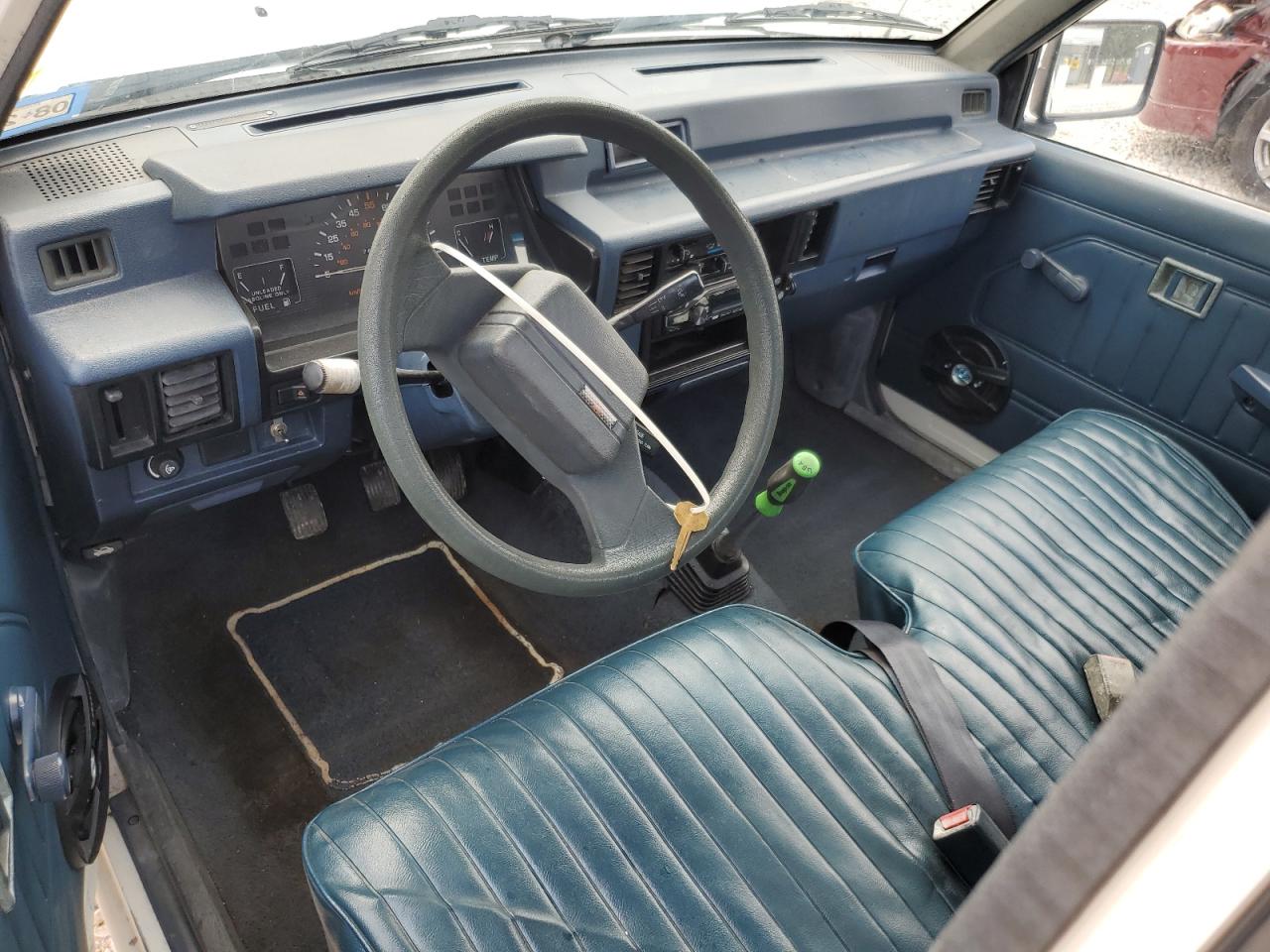 MITSUBISHI MIGHTY MAX / S 1992 — 9