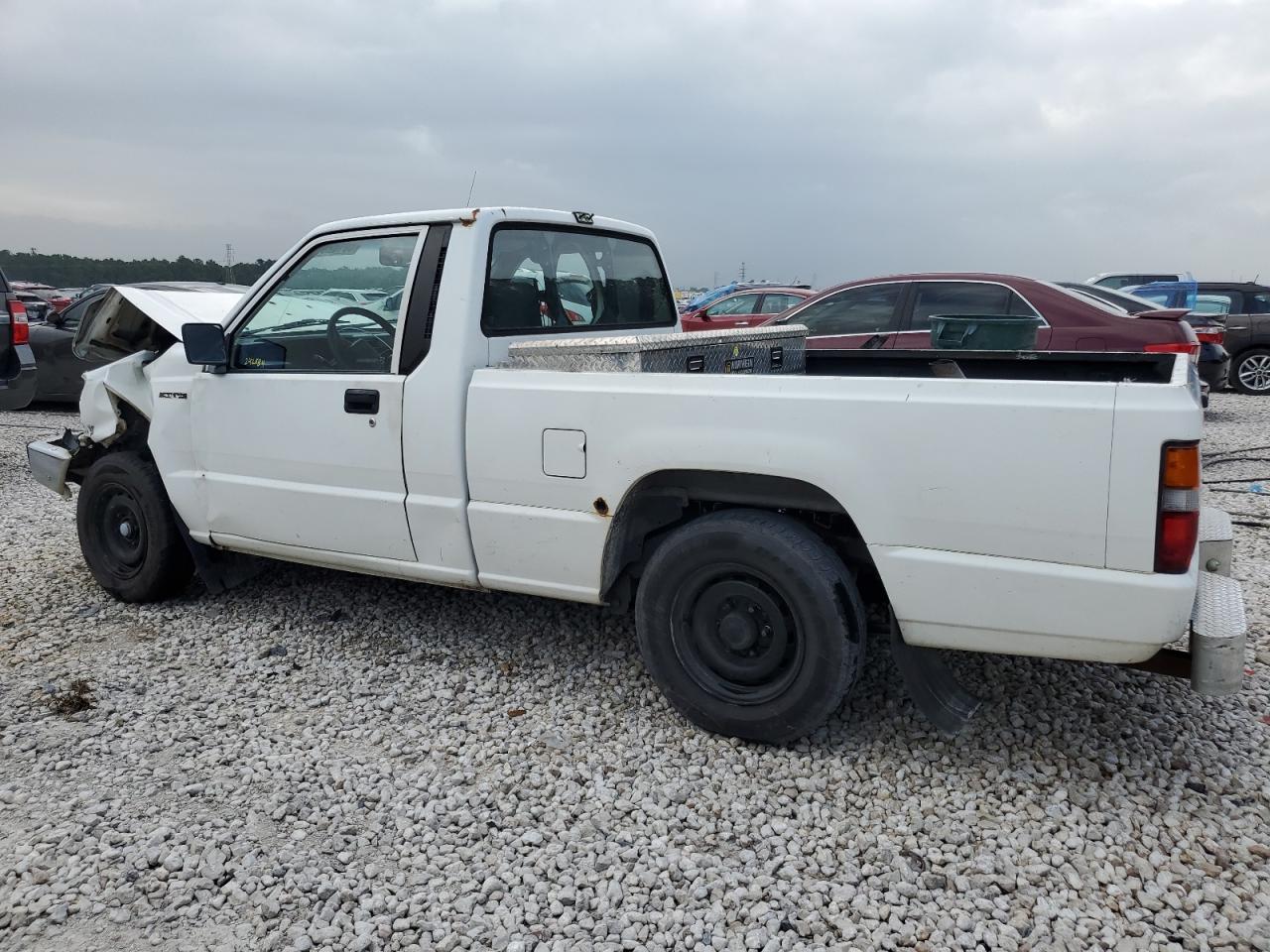 MITSUBISHI MIGHTY MAX / S 1992 — 3