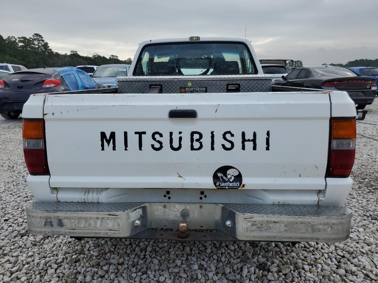 MITSUBISHI MIGHTY MAX / S 1992 — 7