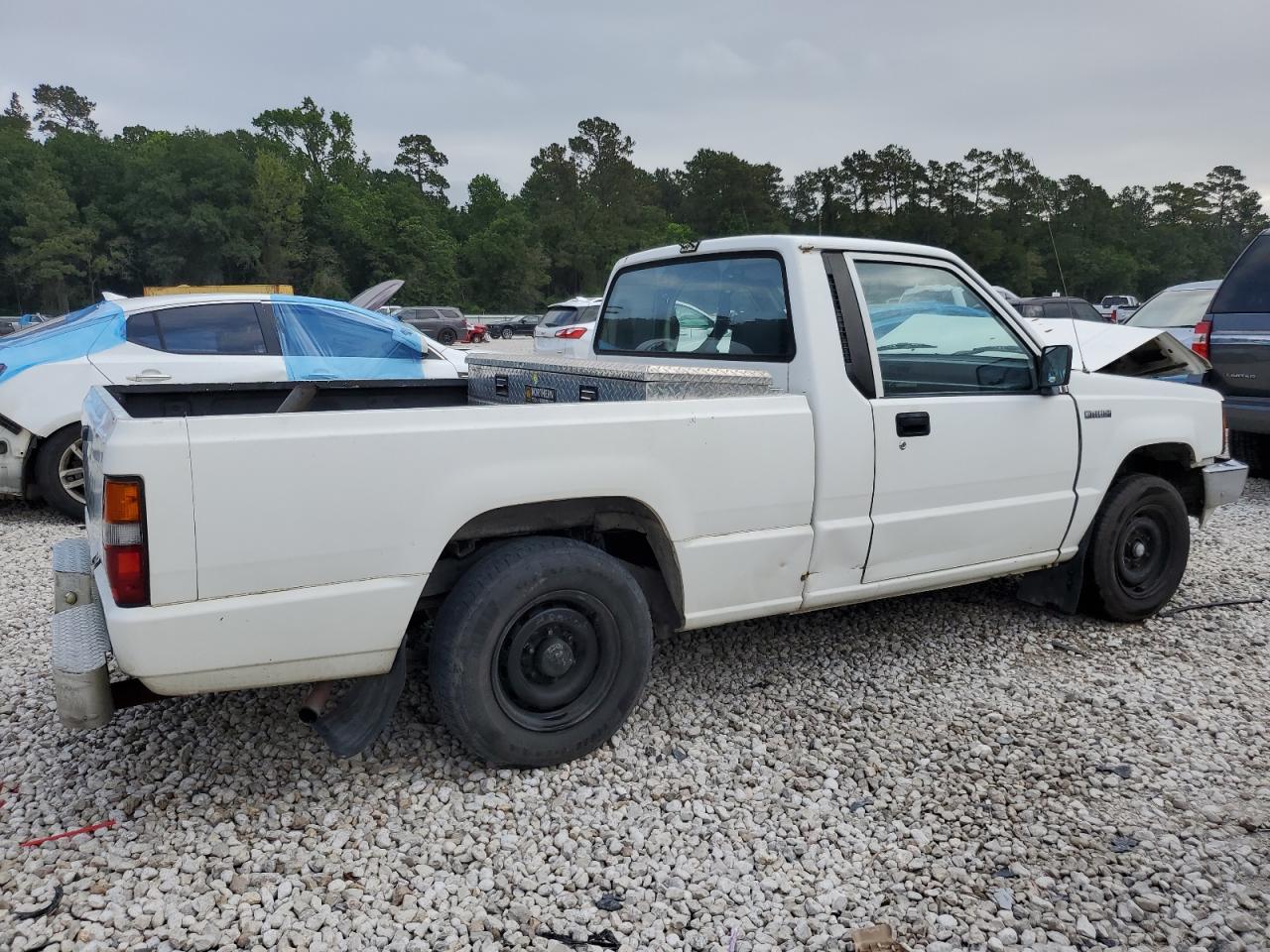 MITSUBISHI MIGHTY MAX / S 1992 — 4