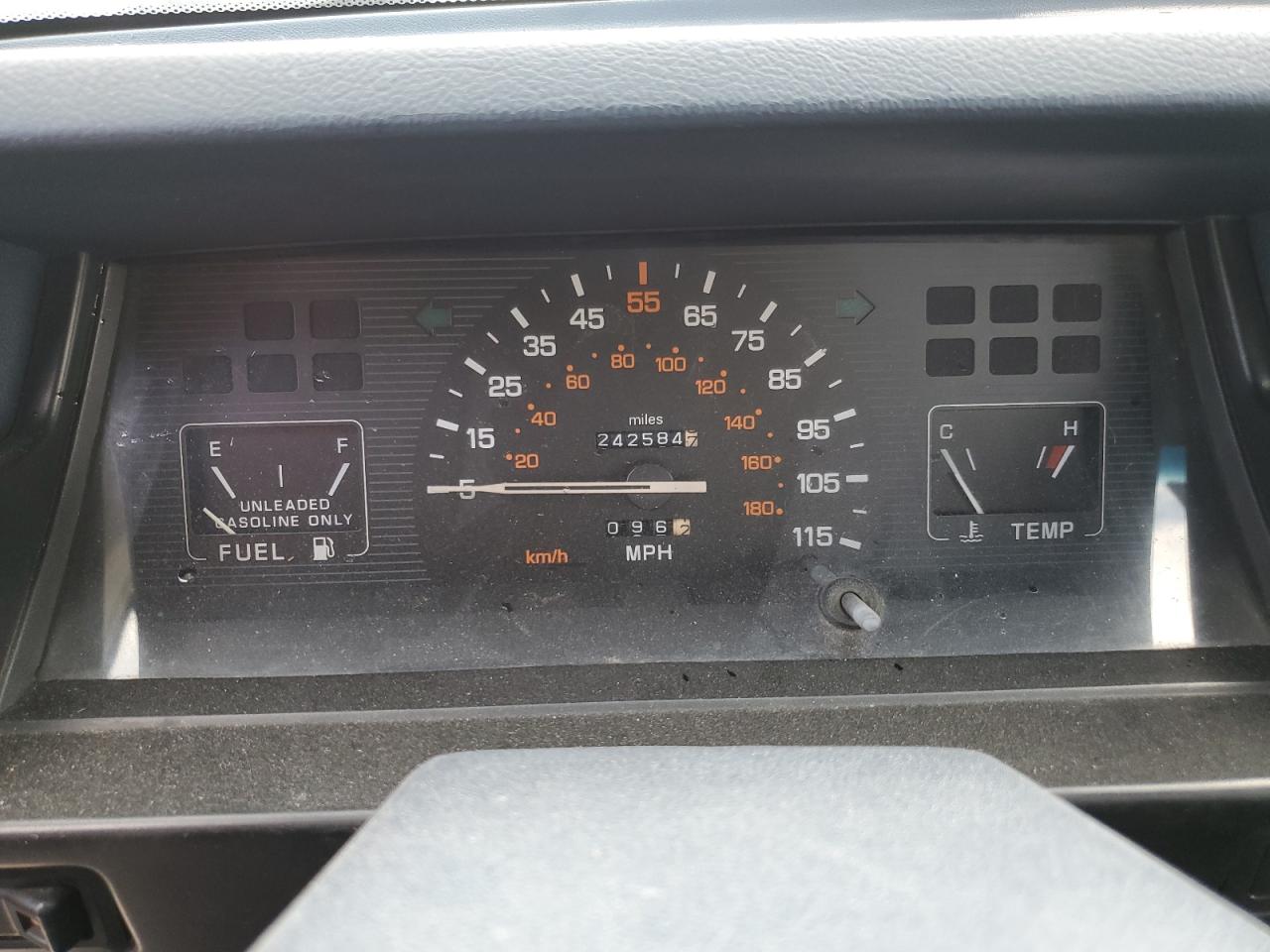 MITSUBISHI MIGHTY MAX / S 1992 — 10