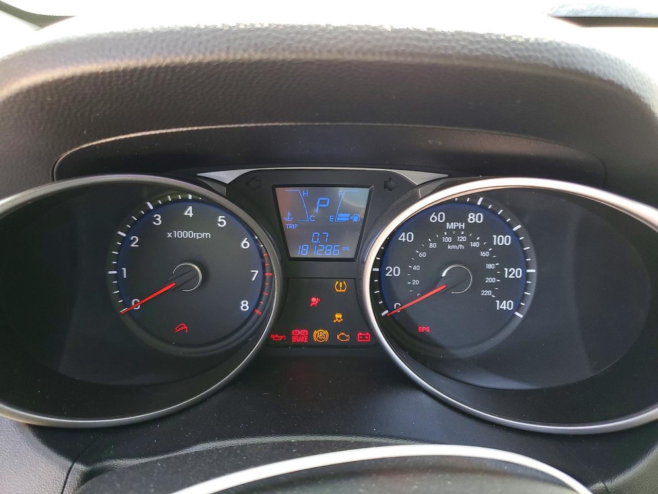 HYUNDAI TUCSON 2010 — 10