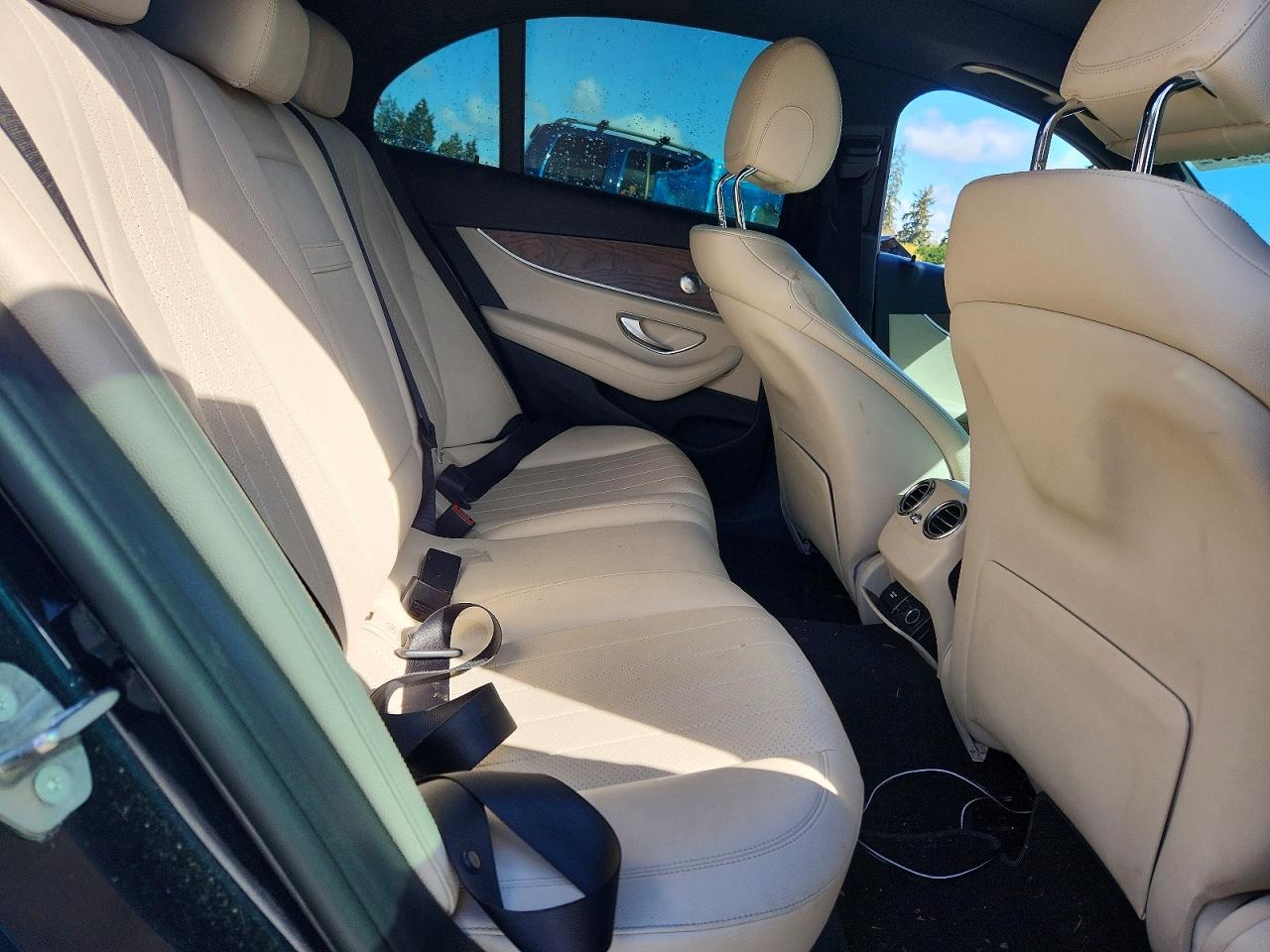 MERCEDES-BENZ E CLASS 2017 — 11
