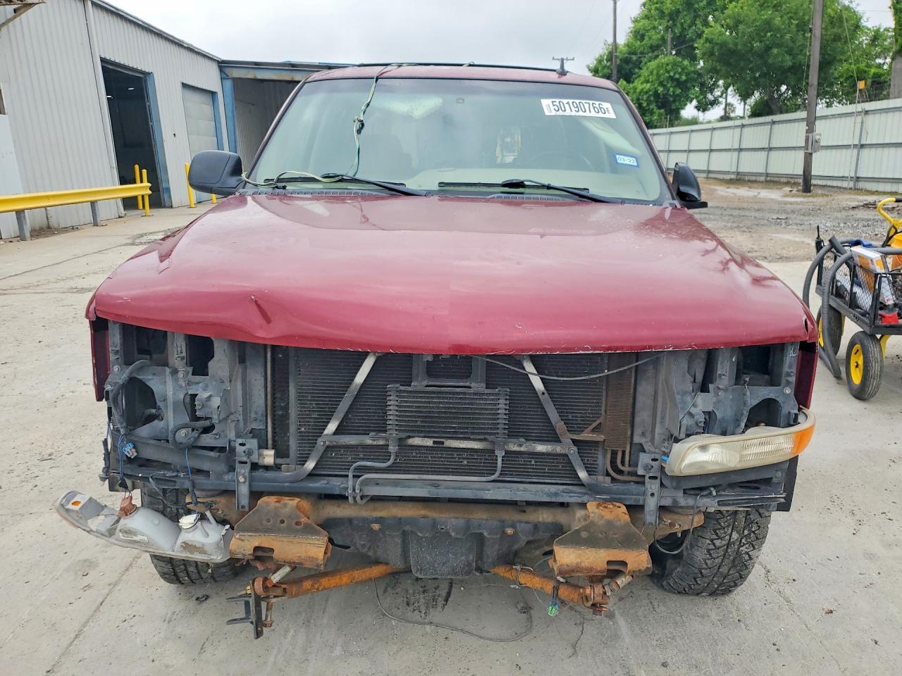 CHEVROLET SUBURBAN 2006 — 6