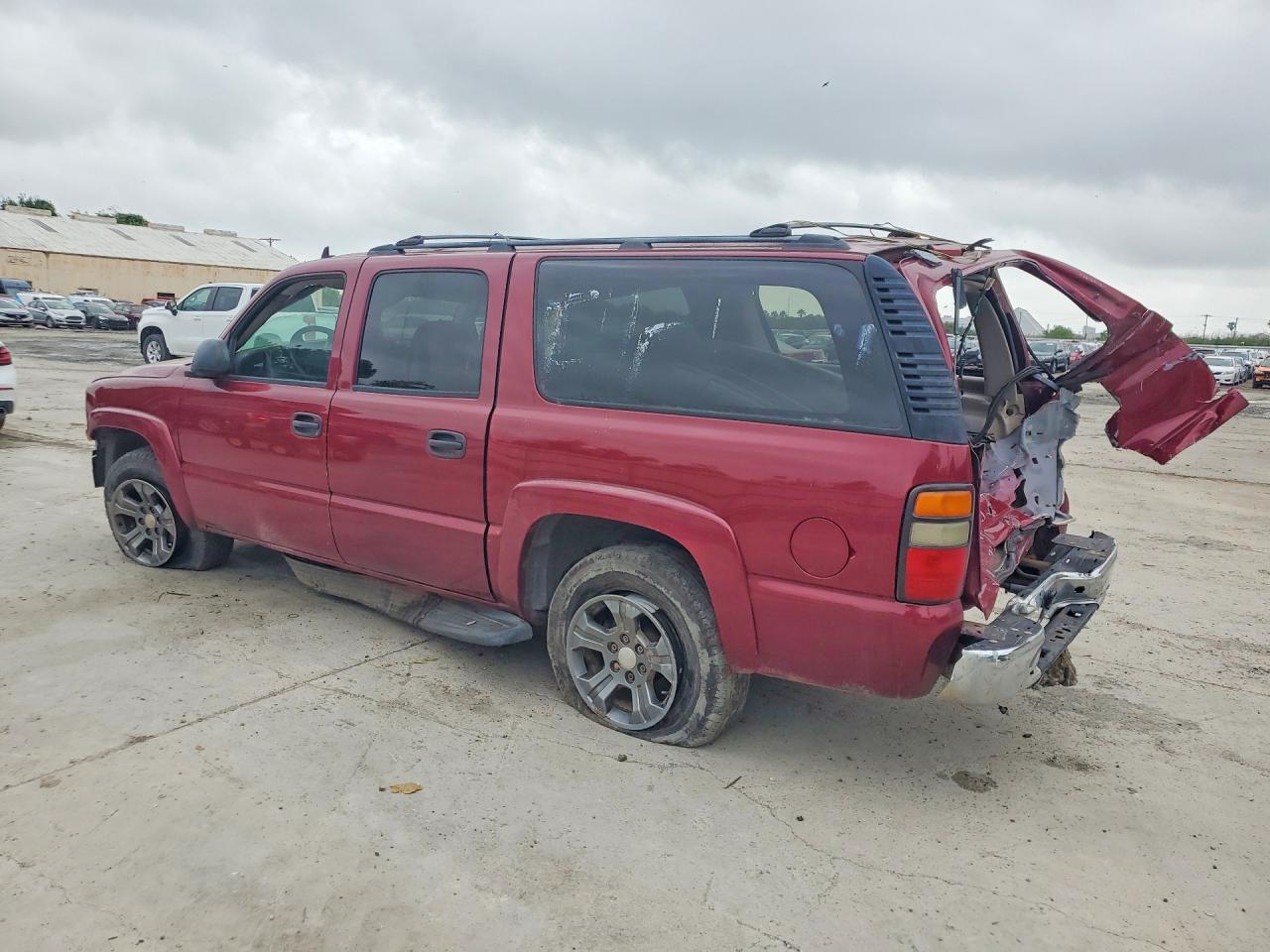 CHEVROLET SUBURBAN 2006 — 3