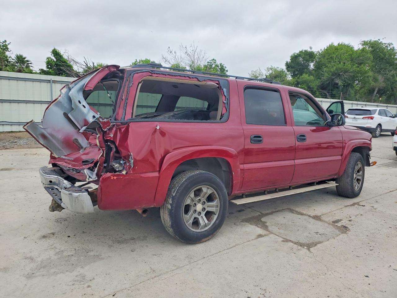 CHEVROLET SUBURBAN 2006 — 4