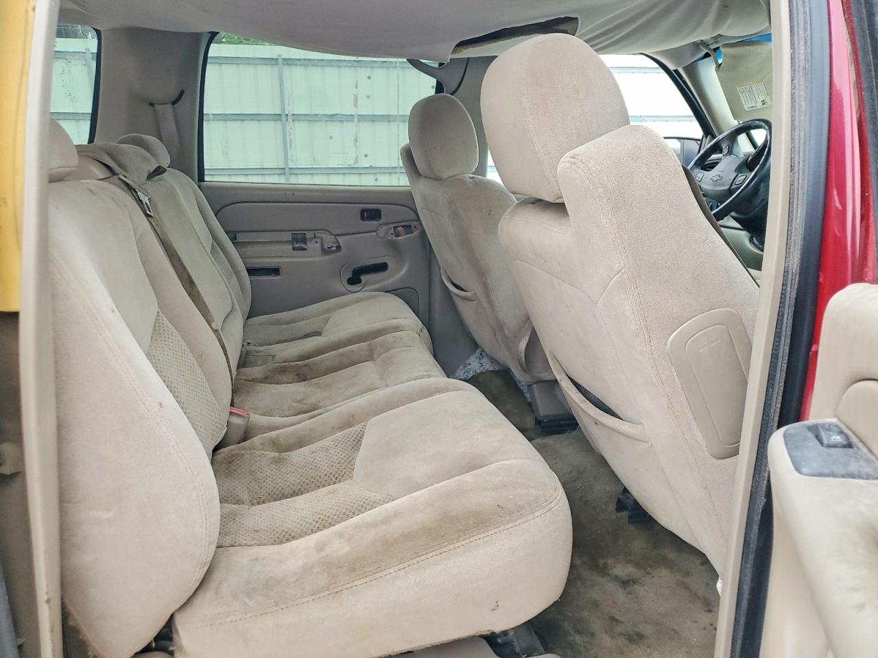 CHEVROLET SUBURBAN 2006 — 12