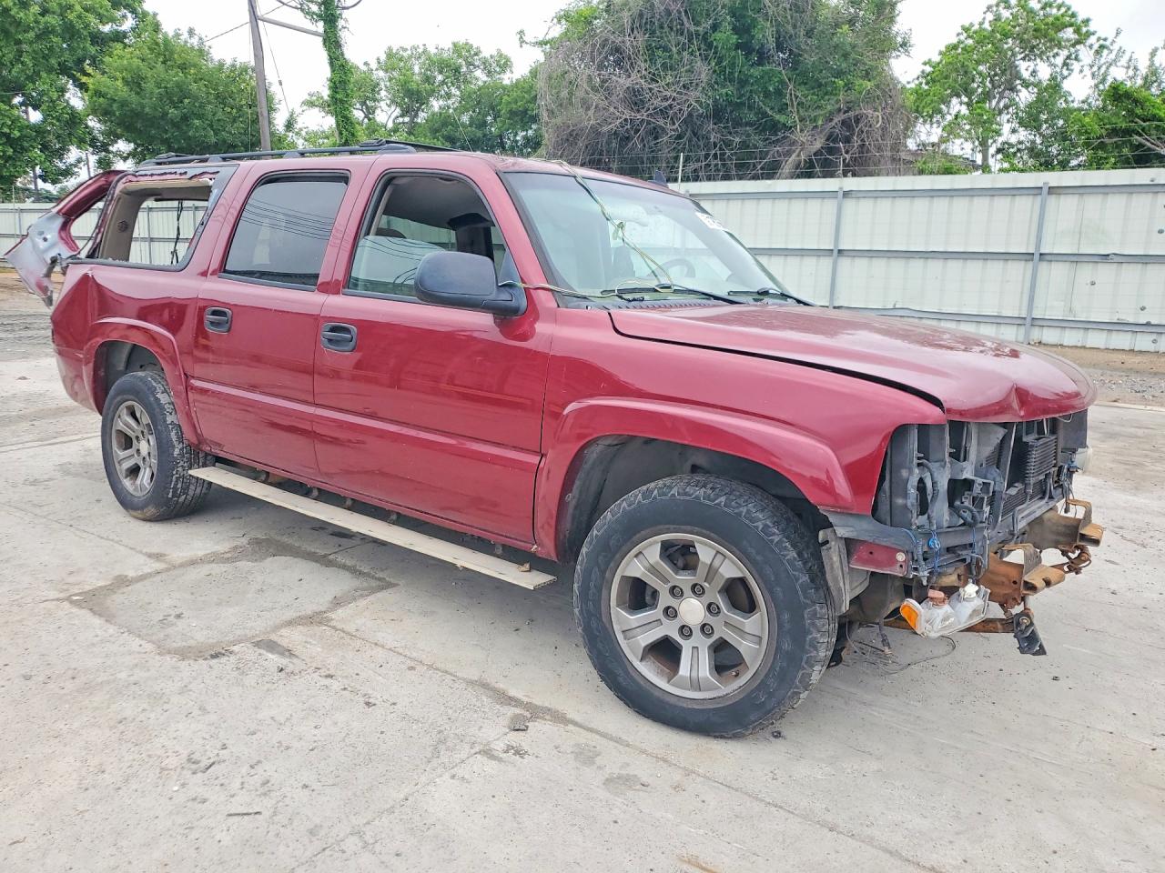 CHEVROLET SUBURBAN 2006 — 5