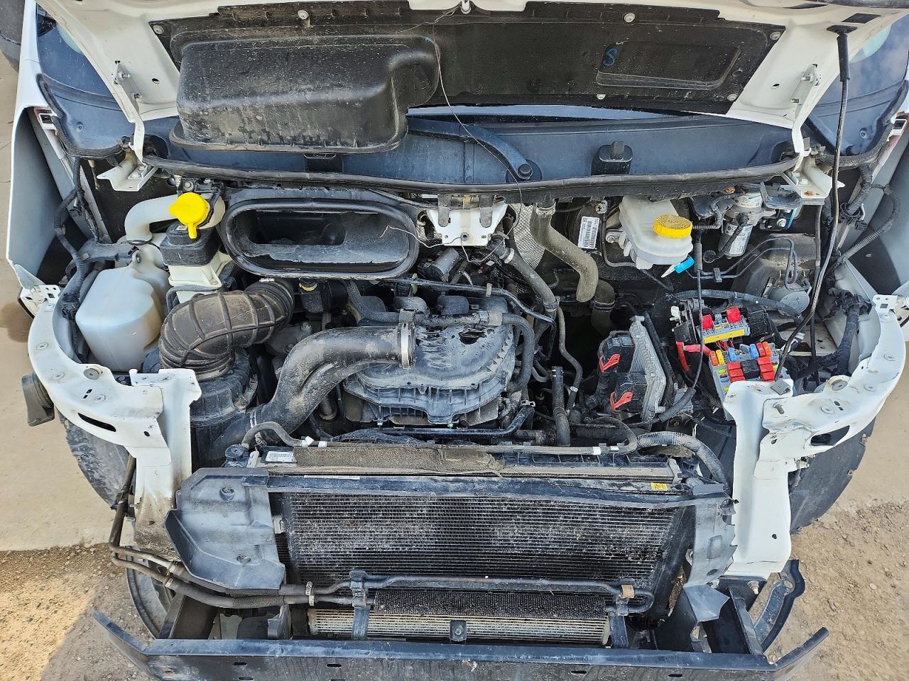 RAM PROMASTER 1500 2018 — 13