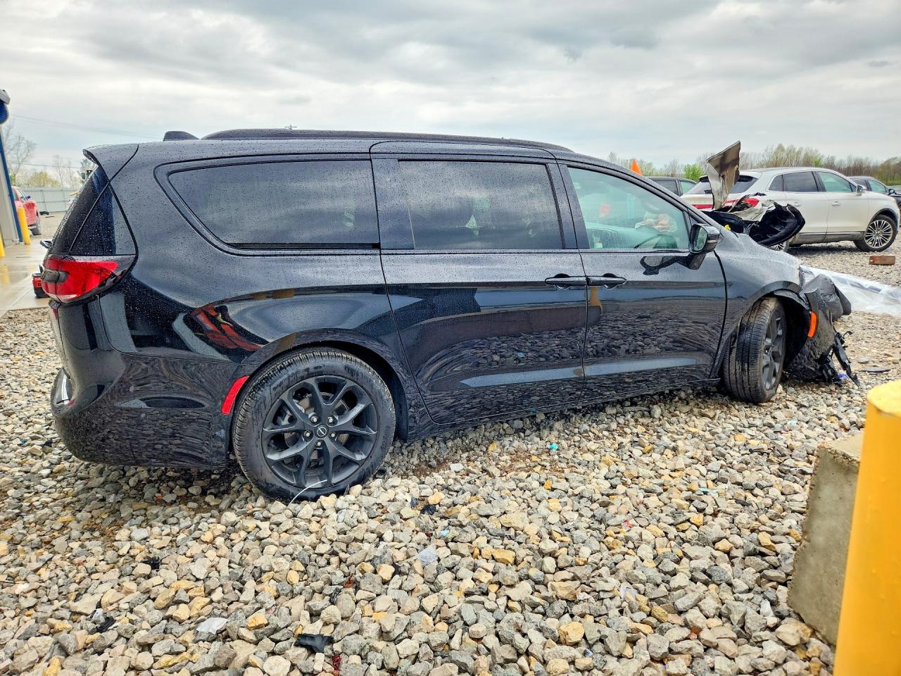 CHRYSLER PACIFICA 2025 — 4