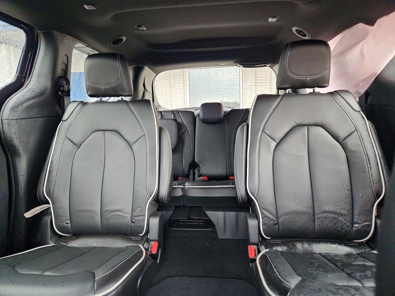 CHRYSLER PACIFICA 2025 — 11