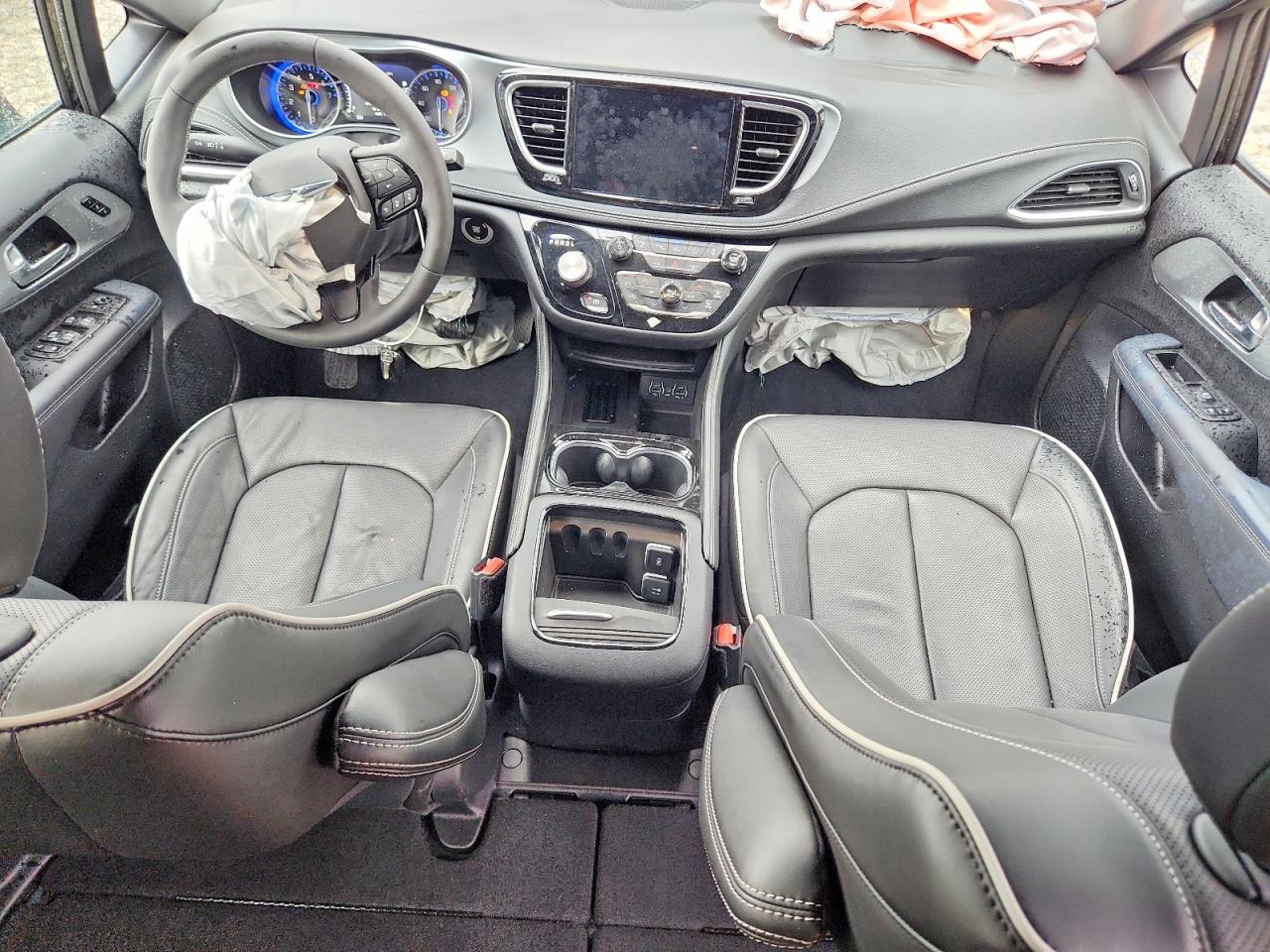 CHRYSLER PACIFICA 2025 — 9