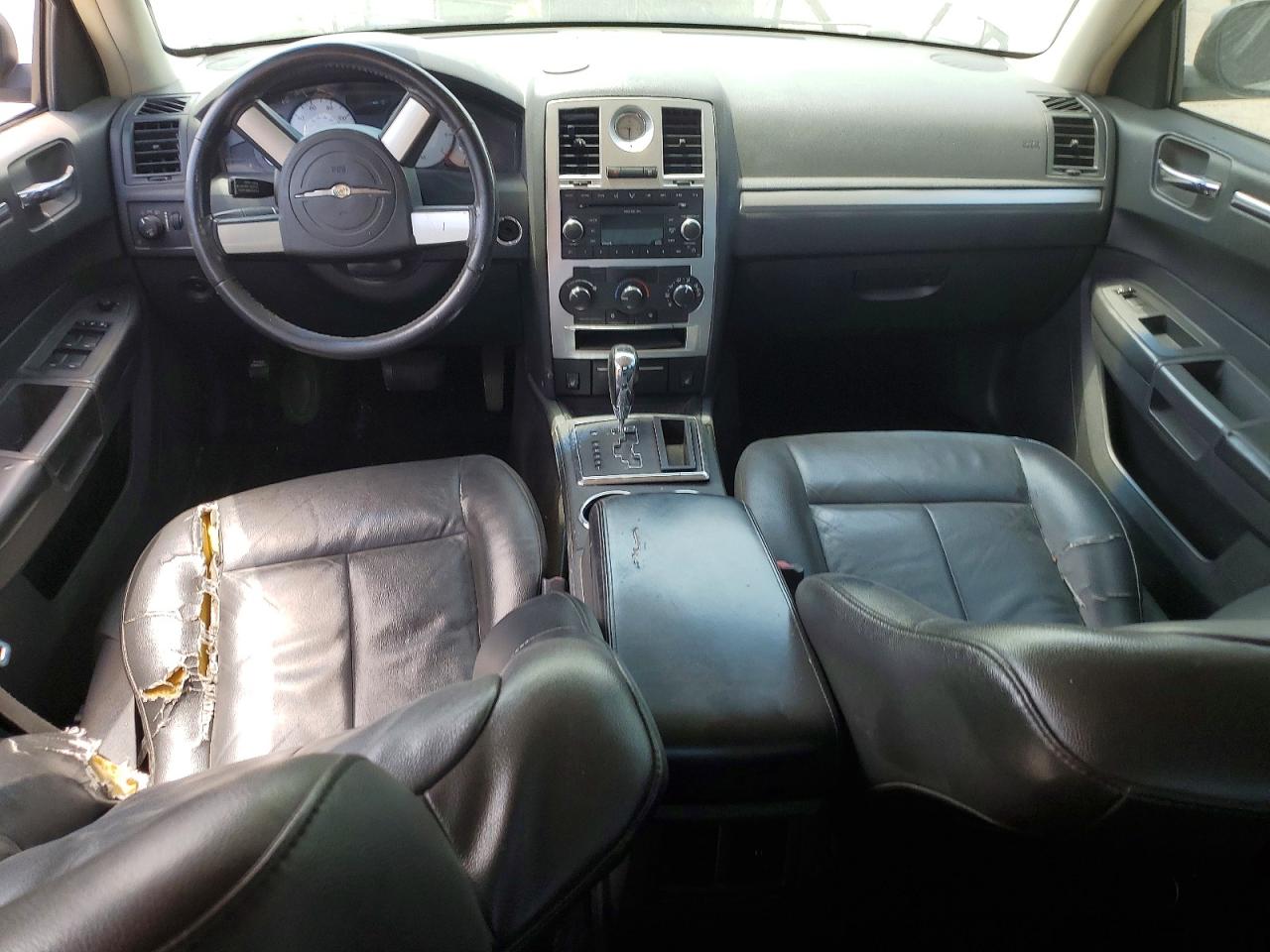 CHRYSLER 300 2008 — 9