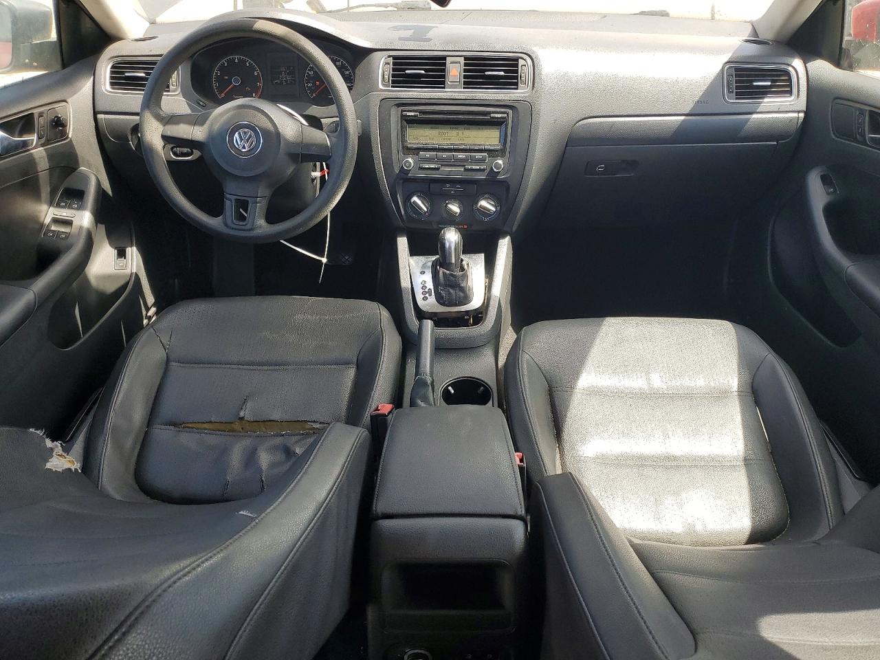 VOLKSWAGEN JETTA 2011 — 9