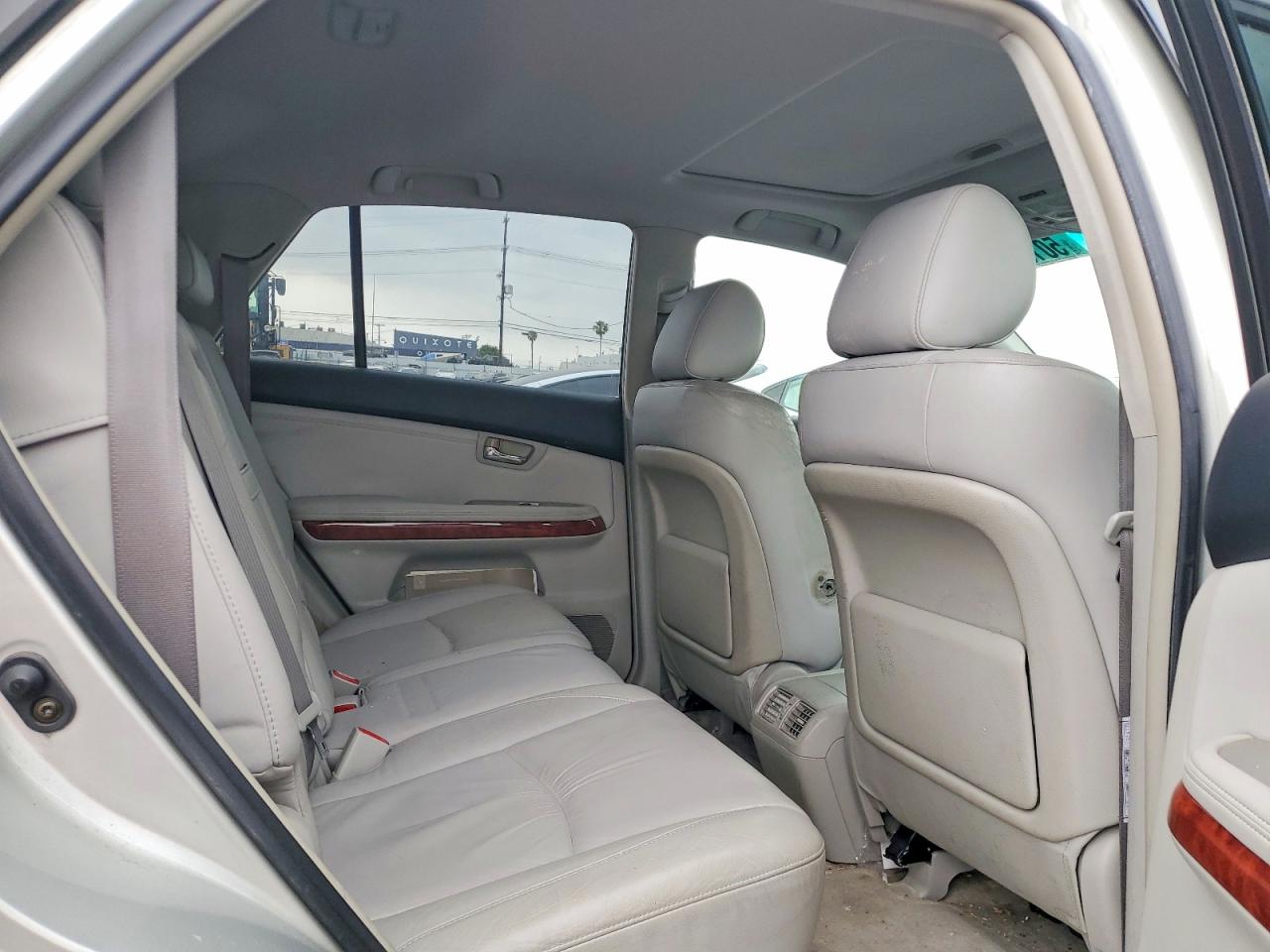 LEXUS RX 2004 — 12