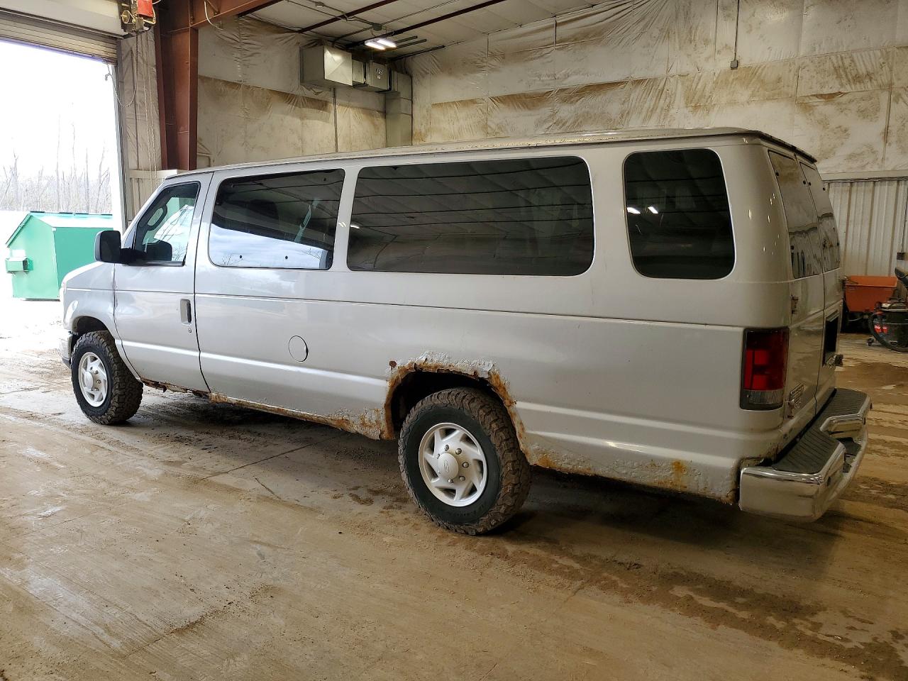 FORD ECONOLINE 2009 — 3