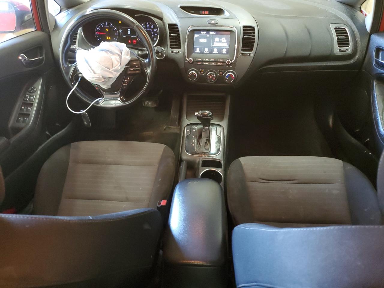 KIA FORTE 2018 — 9