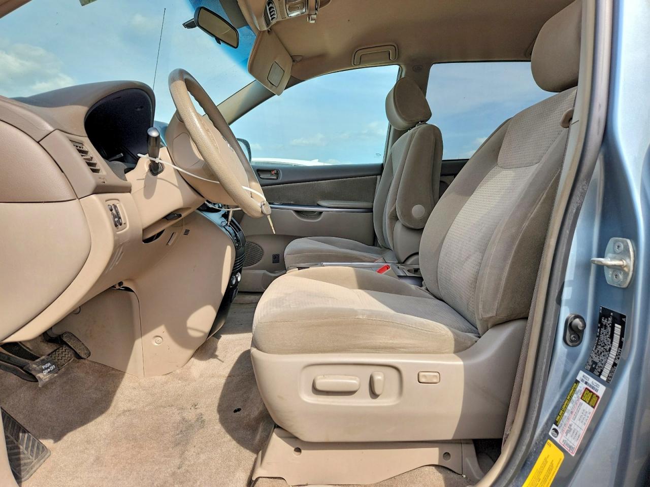 TOYOTA SIENNA 2008 — 8