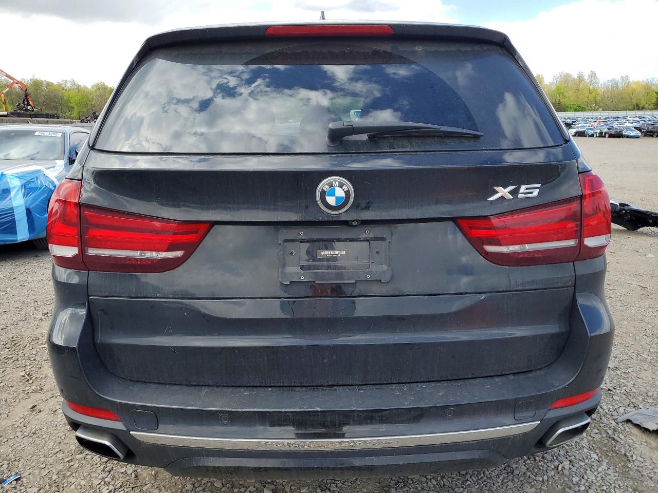 BMW X5 2018 — 7